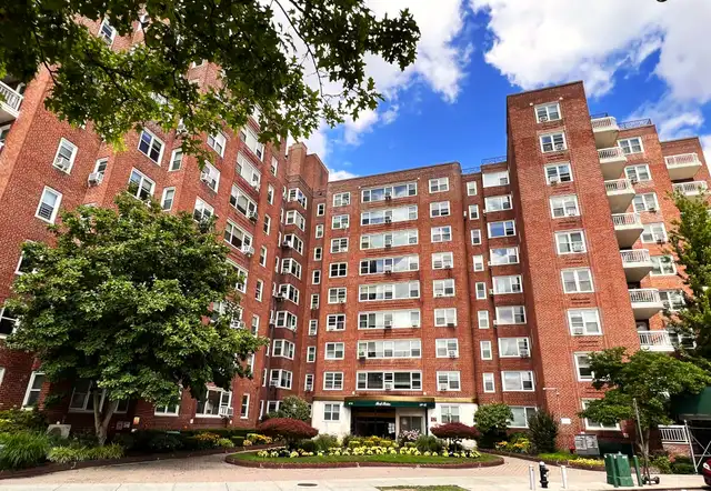 Office Building where Dr. Yang is Located